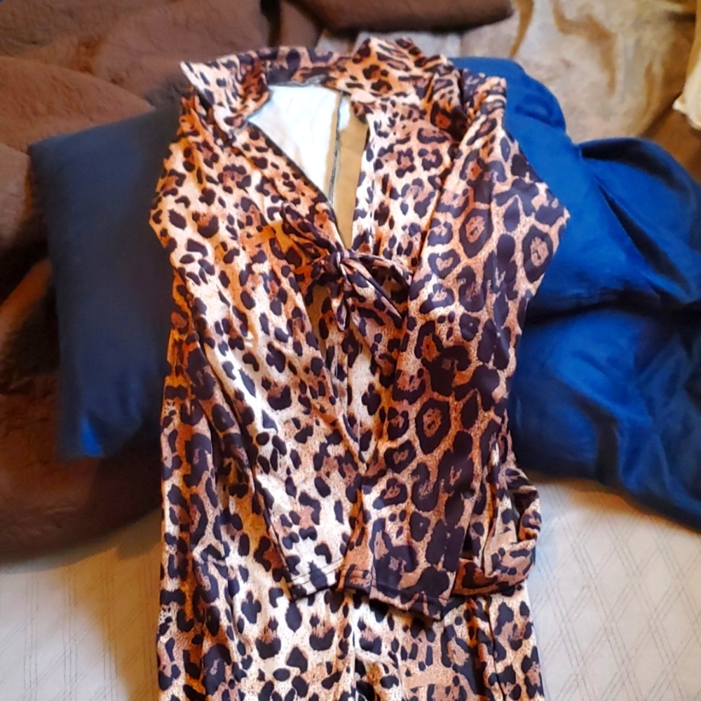 PLUS SIZE SEXY CHEETAH PRINT JUMPSUIT
